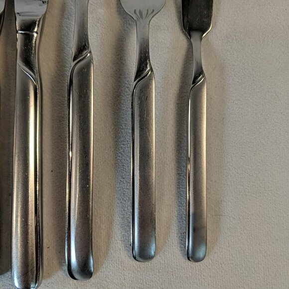 J.A. Henckels SYNERGY Stainless Steel 18/10 Flatware Lot 11 Butter Knives Fork - Picture 3 of 16